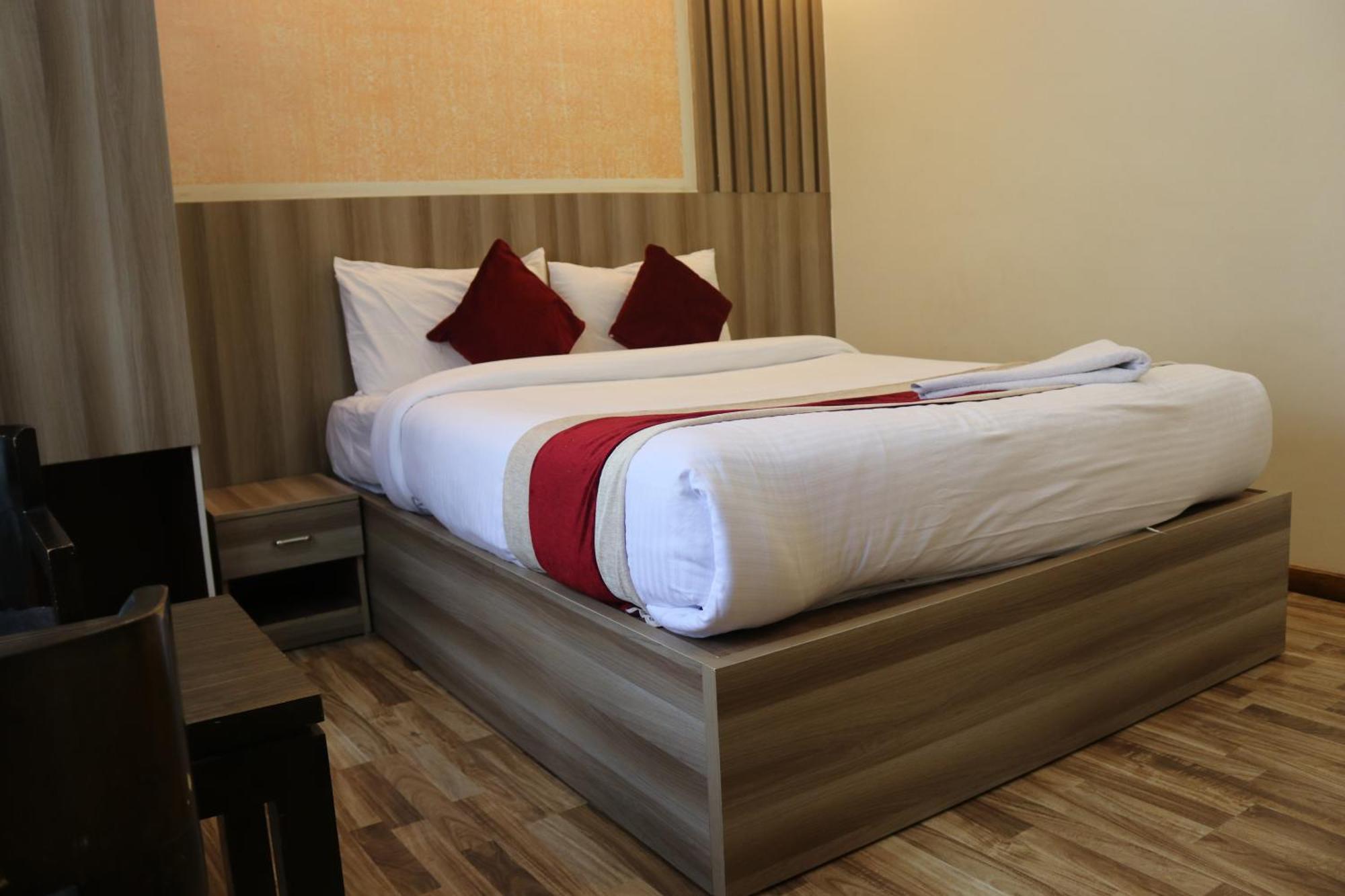 קטמנדו Hotel Royal Emperor מראה חיצוני תמונה